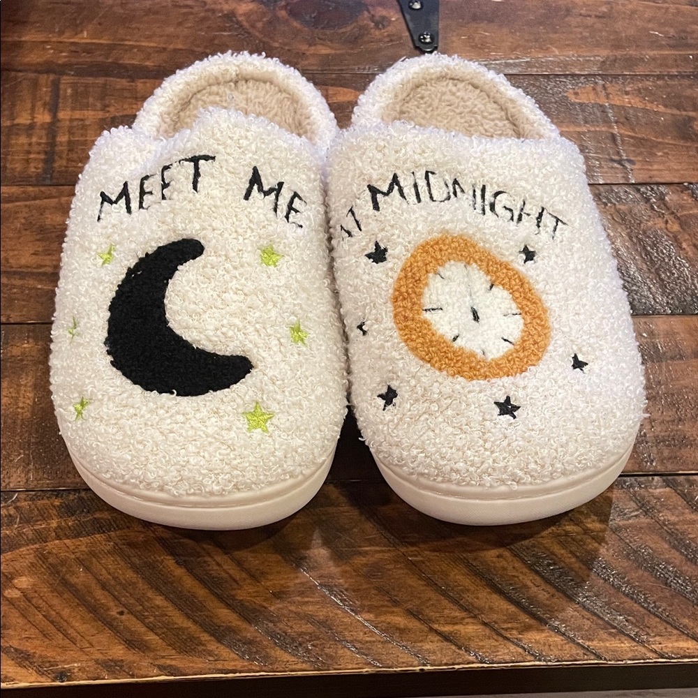 Cream Slip-On Slippers “Meet me at Midnight “